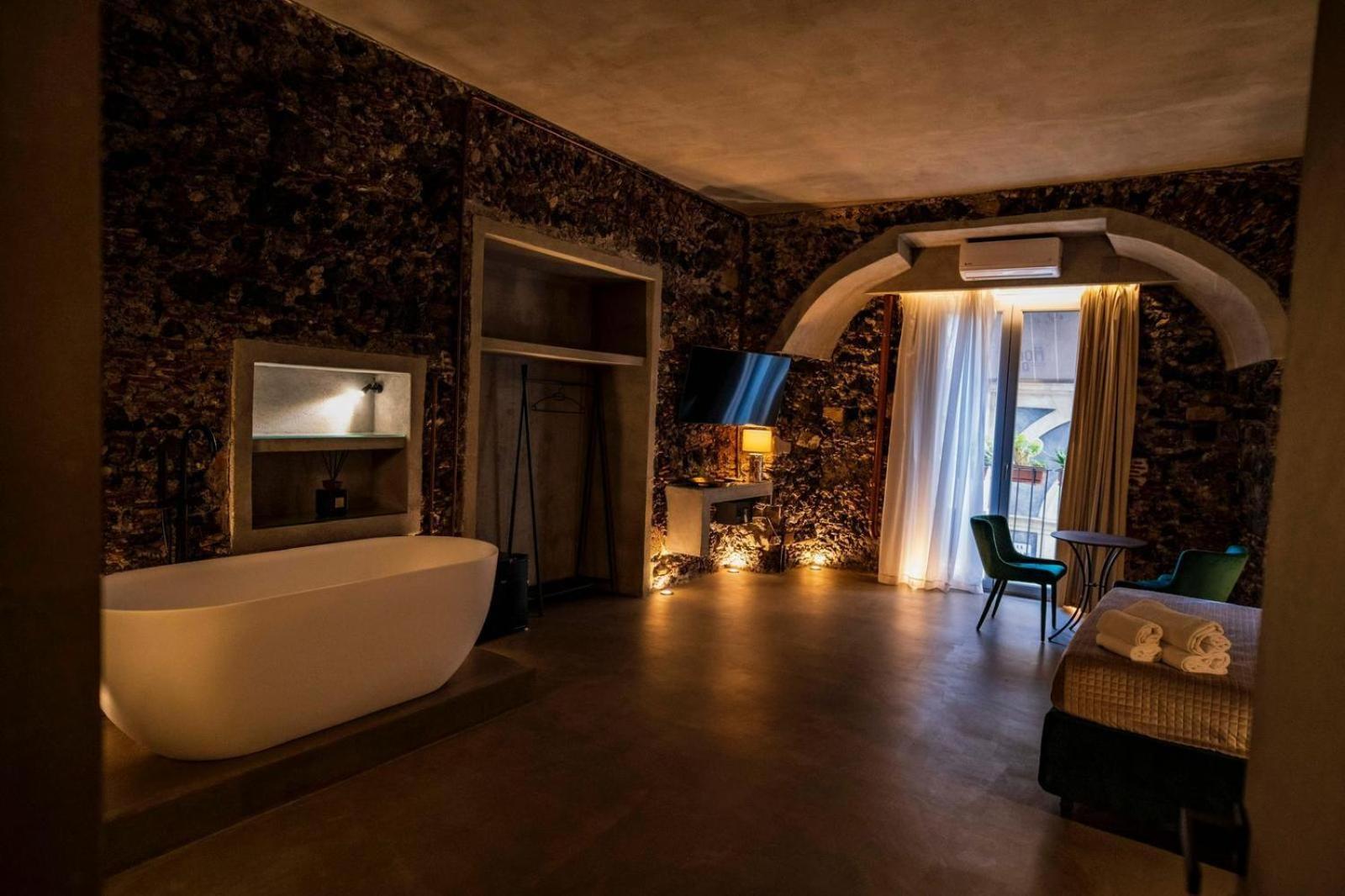 Charme Catania Central Suites Exterior photo
