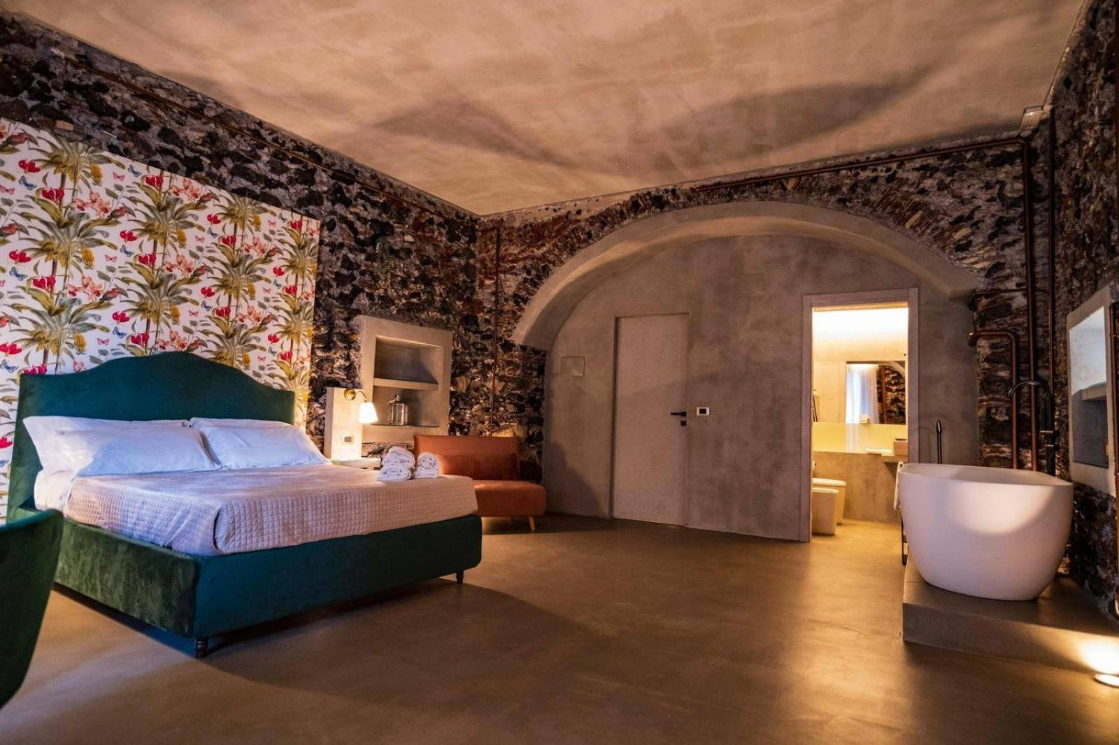 Charme Catania Central Suites Exterior photo