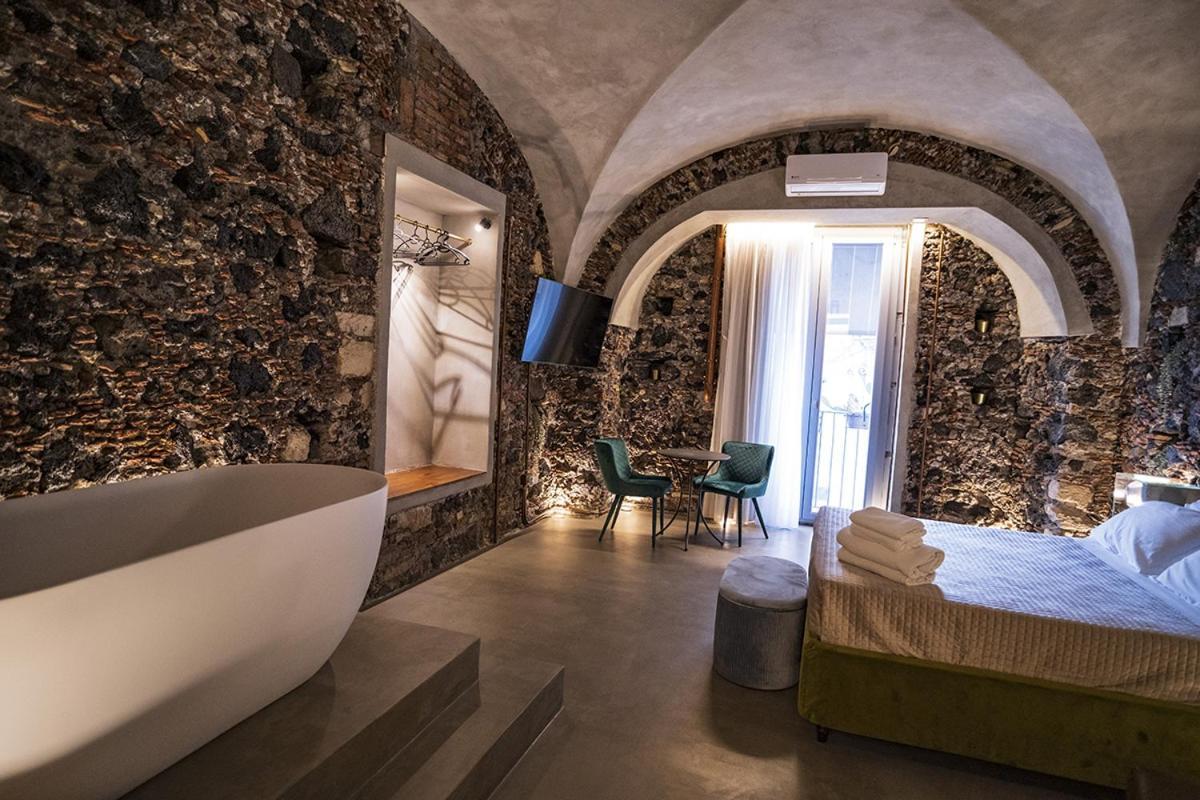 Charme Catania Central Suites Exterior photo